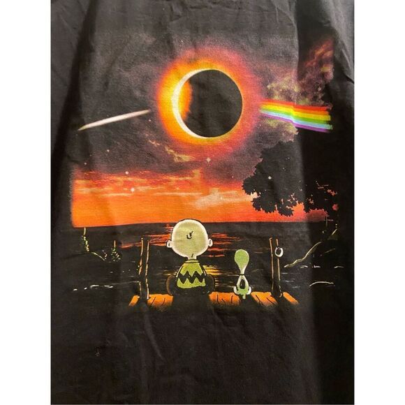 Pink Floyd x Snoopy T-shirt size Small - Picture 2 of 2